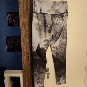 AERIE leggings black and white tree